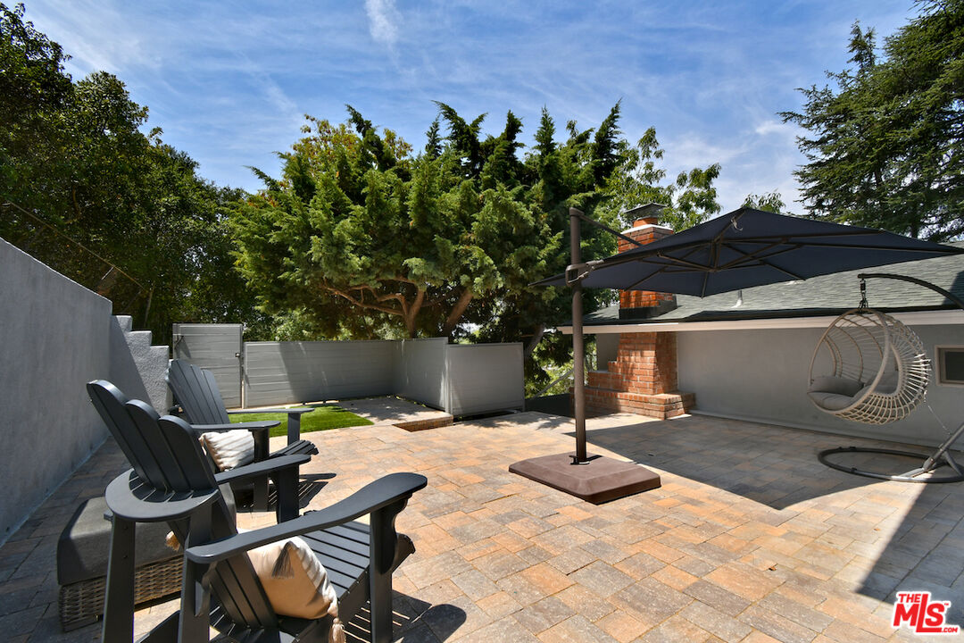 3471 Woodcliff Rd