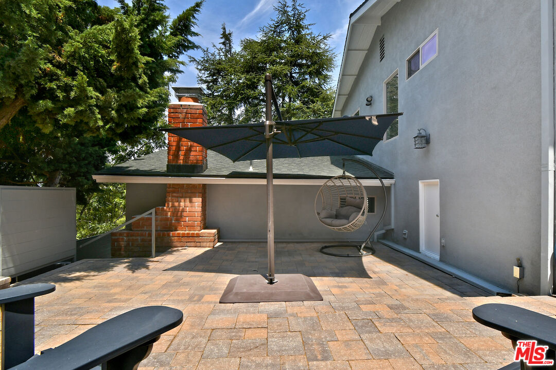 3471 Woodcliff Rd