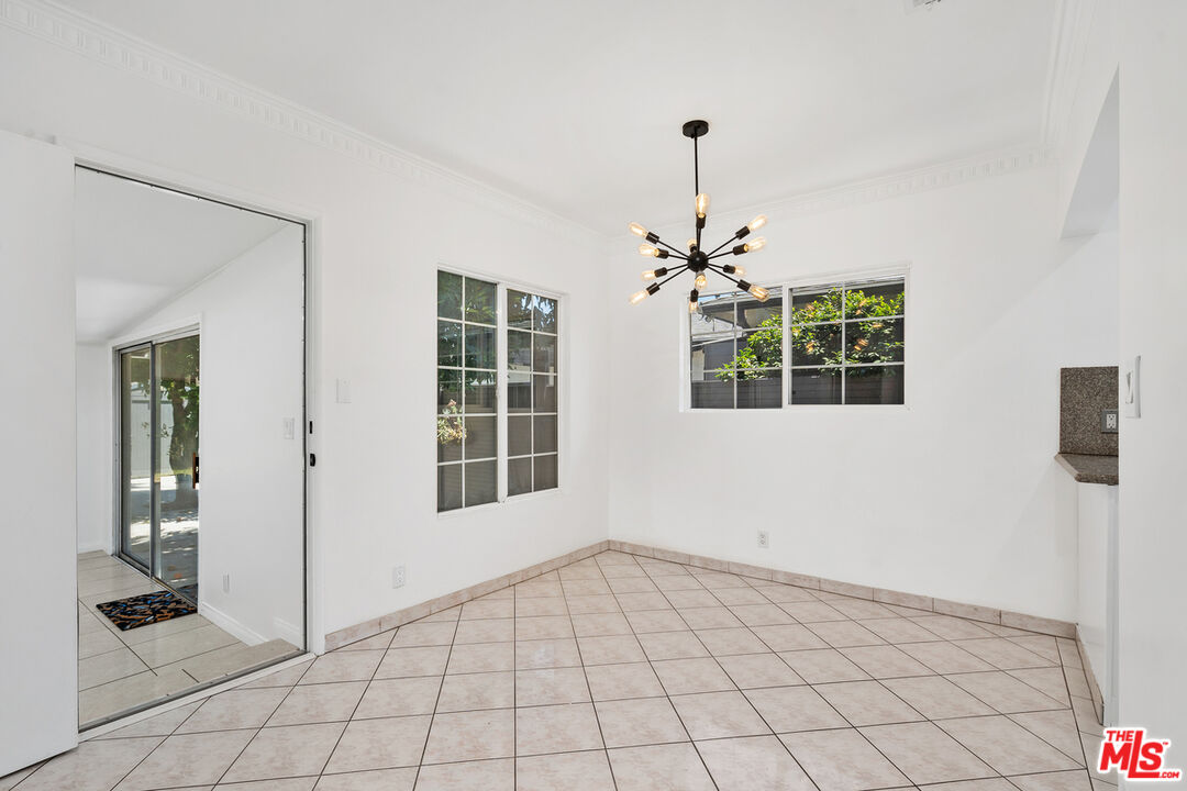 5630 Radford Ave