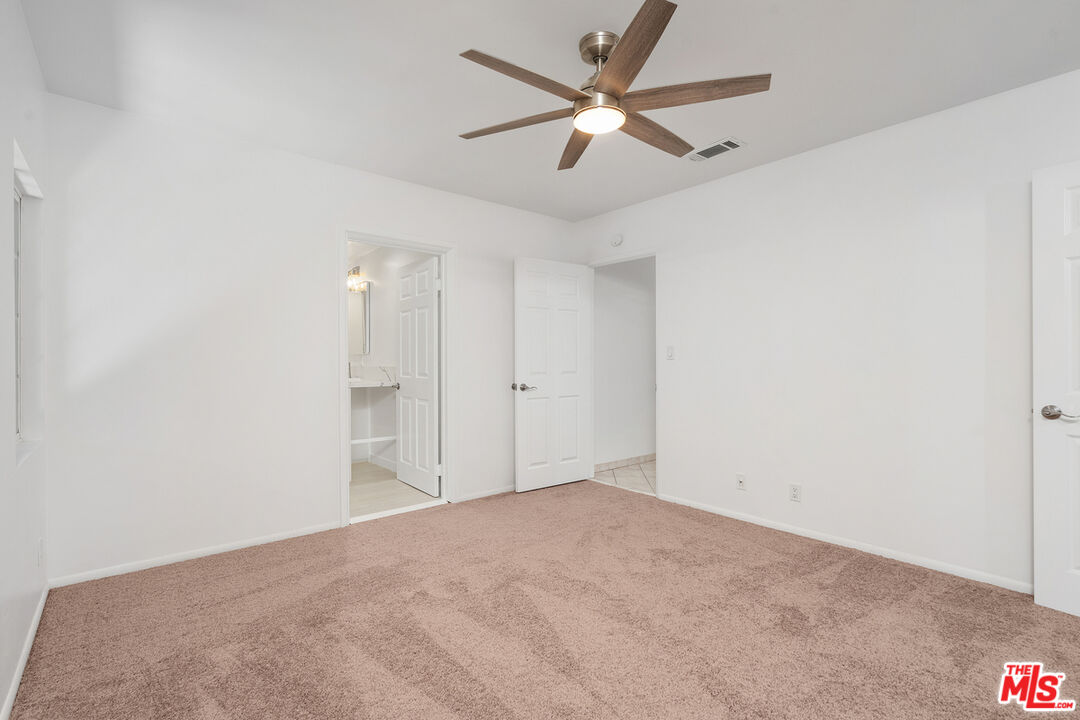 5630 Radford Ave