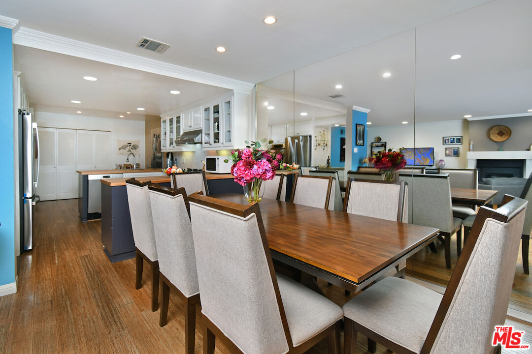 11687 Bellagio Rd Unit: 3