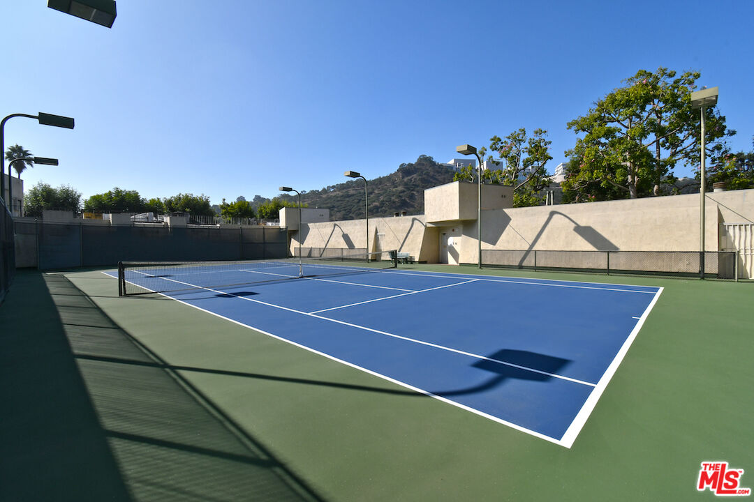 11687 Bellagio Rd Unit: 3