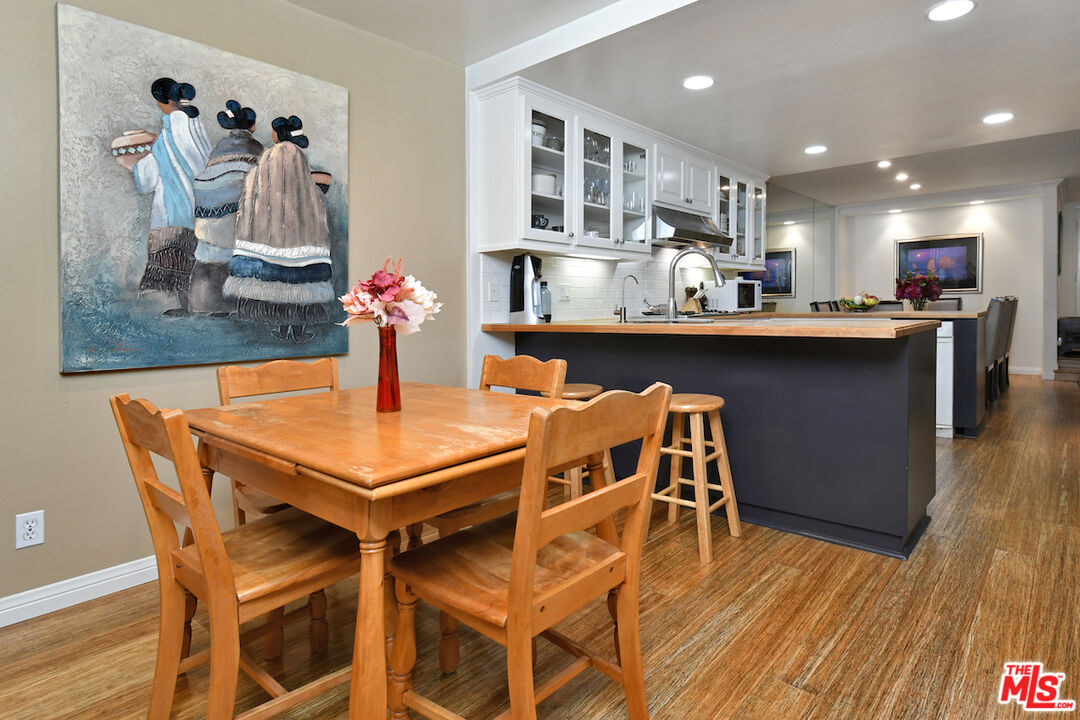 11687 Bellagio Rd Unit: 3