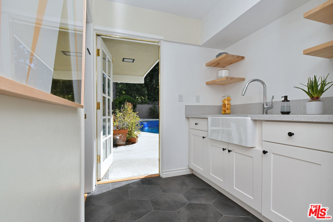 4170 Crisp Canyon Rd