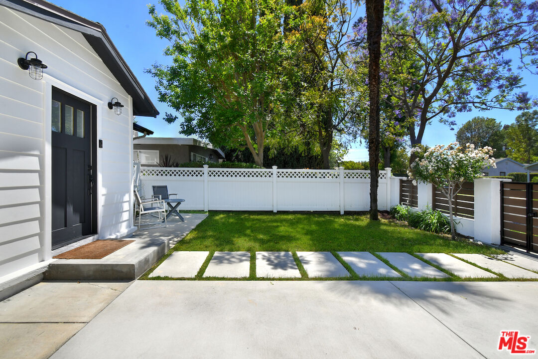 5248 Lennox Ave
