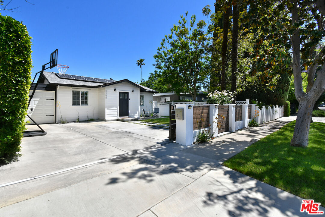 5248 Lennox Ave