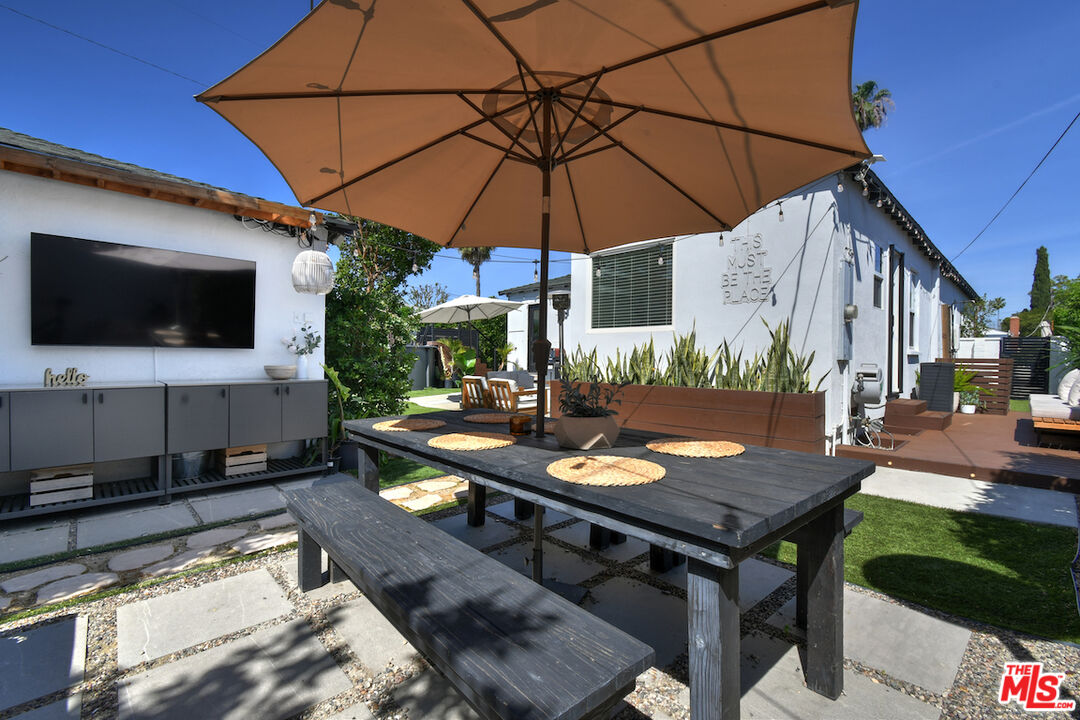 14418 Collins St