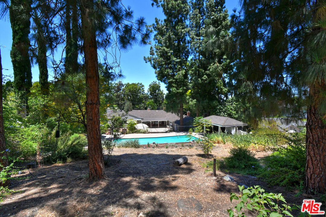 20044 Wells Dr