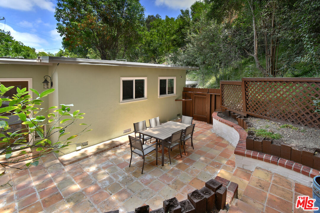 15170 Encanto Dr