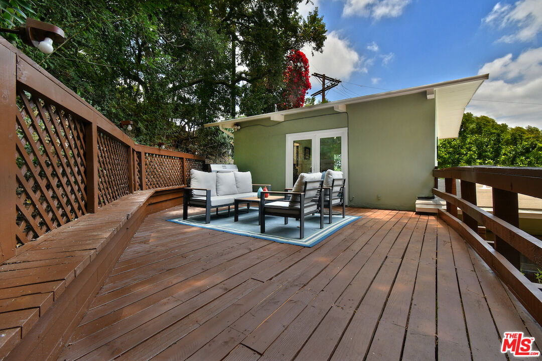 15170 Encanto Dr