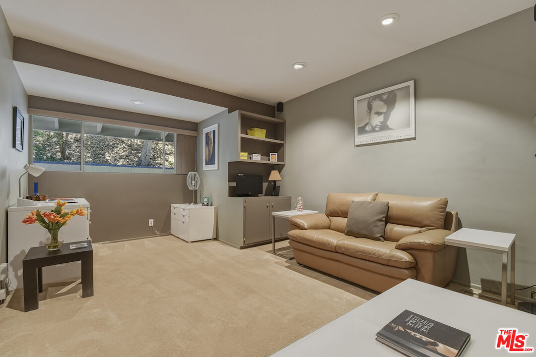 3553 Summerfield Dr