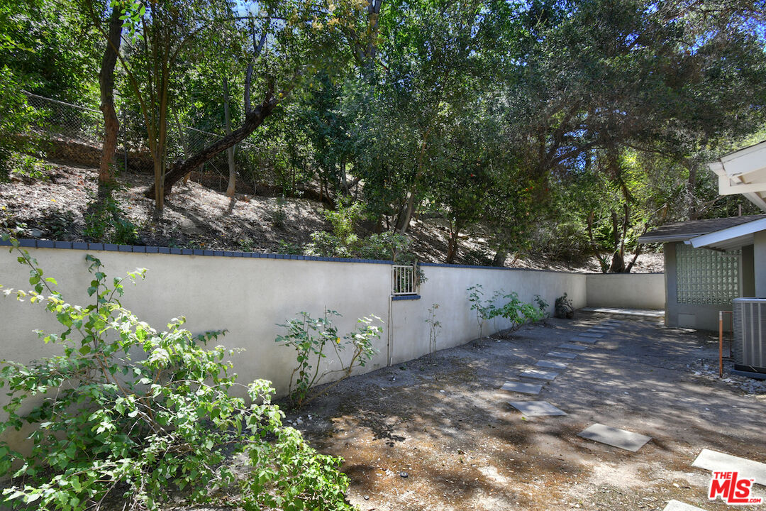 3553 Summerfield Dr