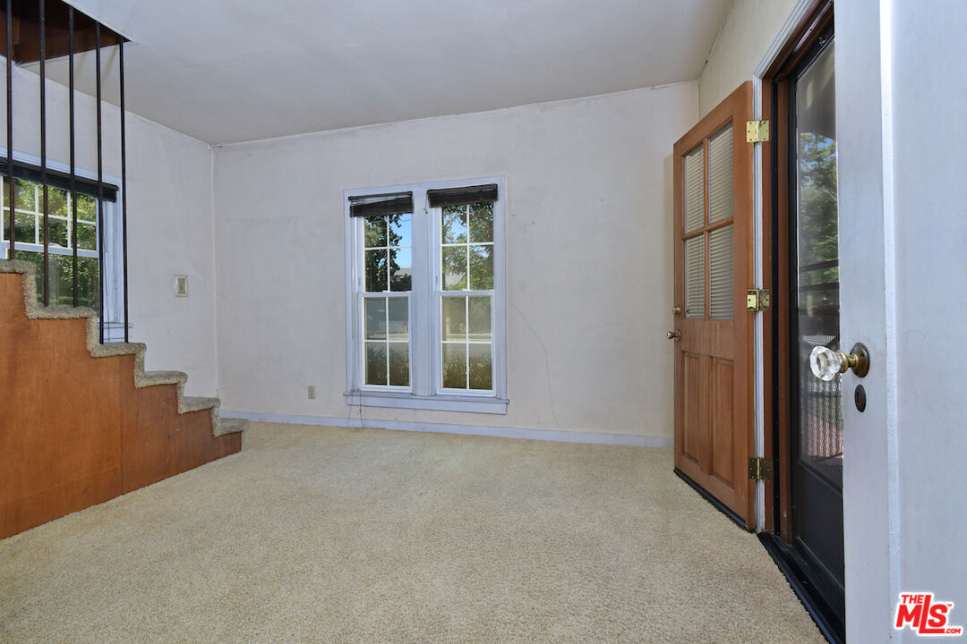 916 N Clybourn Ave