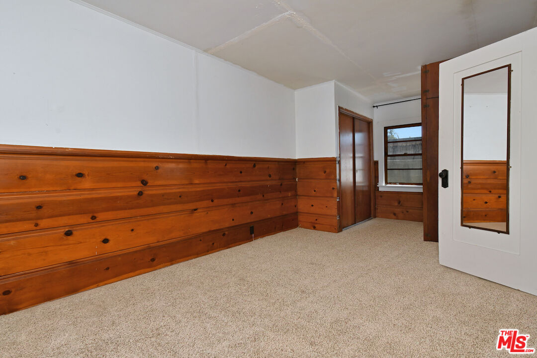 916 N Clybourn Ave