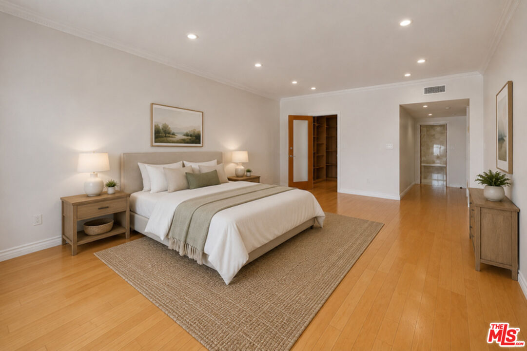 4443 Ventura Canyon Ave Unit: 304