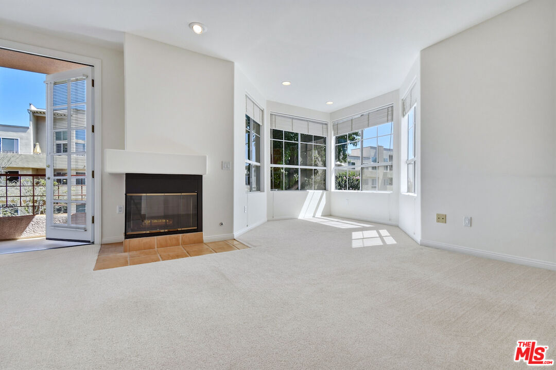 14570 Benefit St Unit: 201