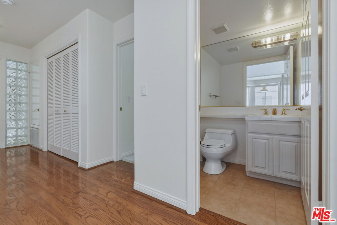 14570 Benefit St Unit: 201
