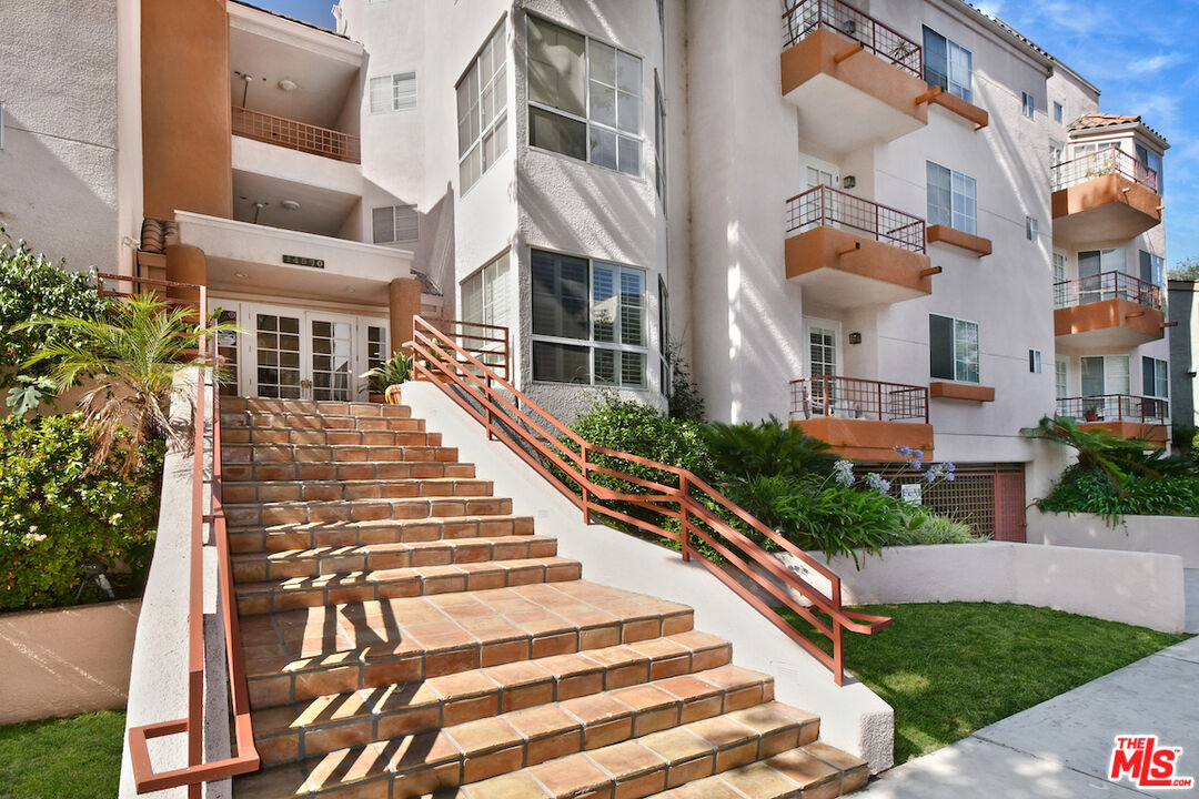14570 Benefit St Unit: 201