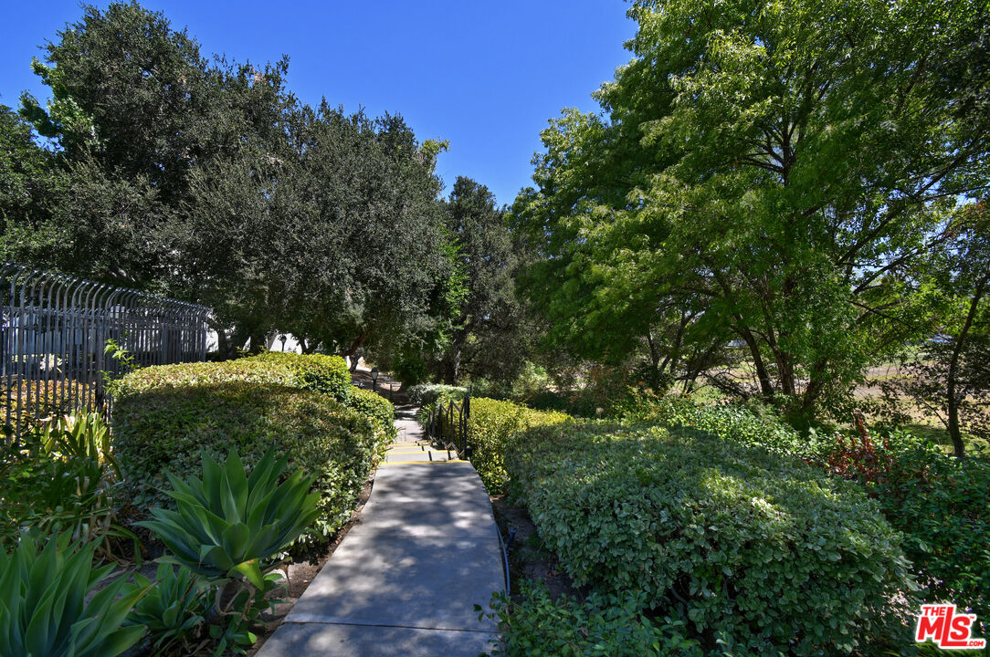 4706 Park Granada Unit: 185