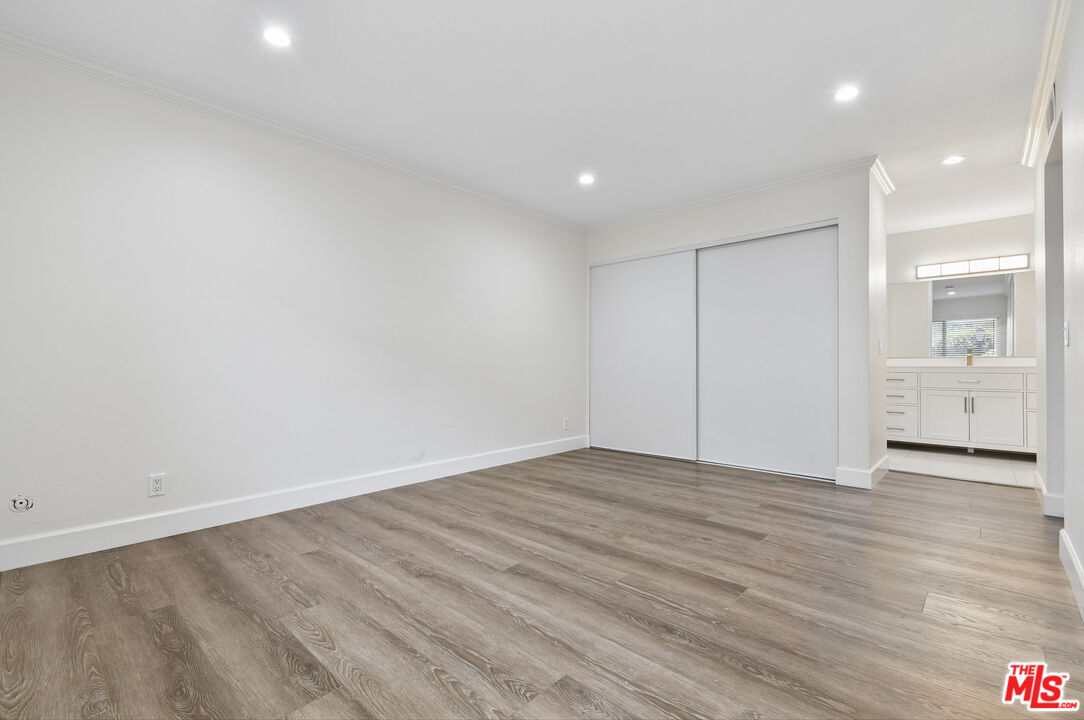 4706 Park Granada Unit: 185