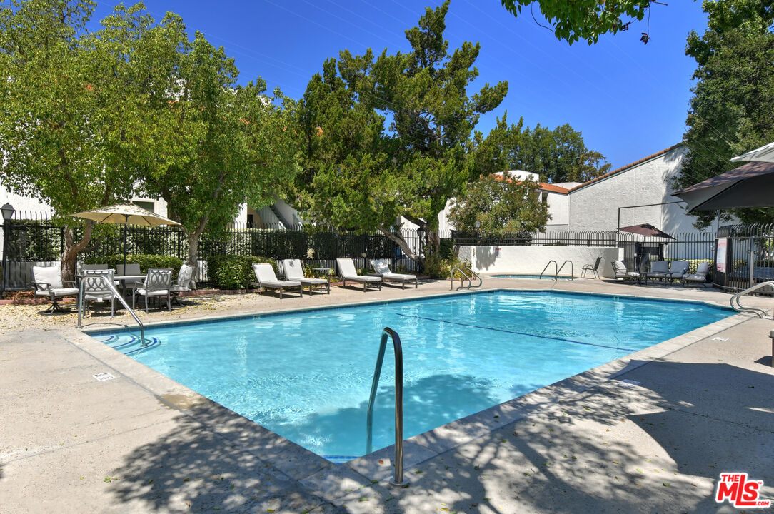 4706 Park Granada Unit: 185