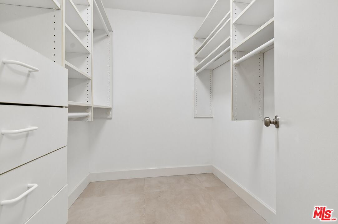 4706 Park Granada Unit: 185