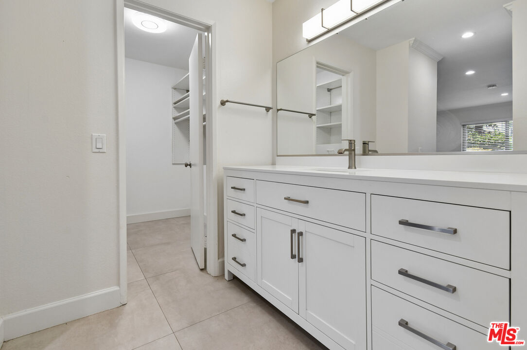 4706 Park Granada Unit: 185