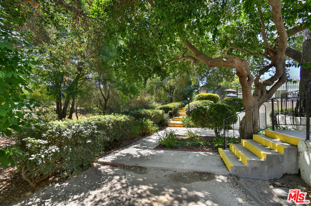 4706 Park Granada Unit: 185