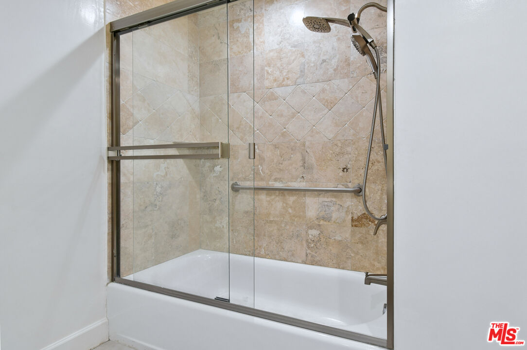4706 Park Granada Unit: 185