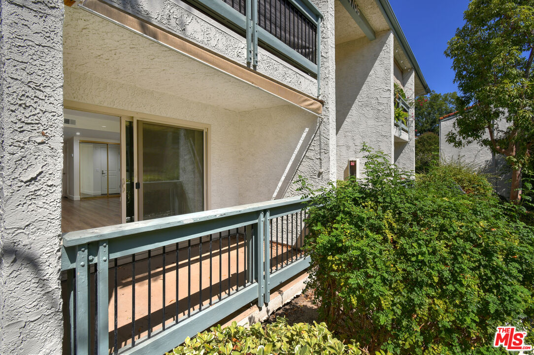 4706 Park Granada Unit: 185