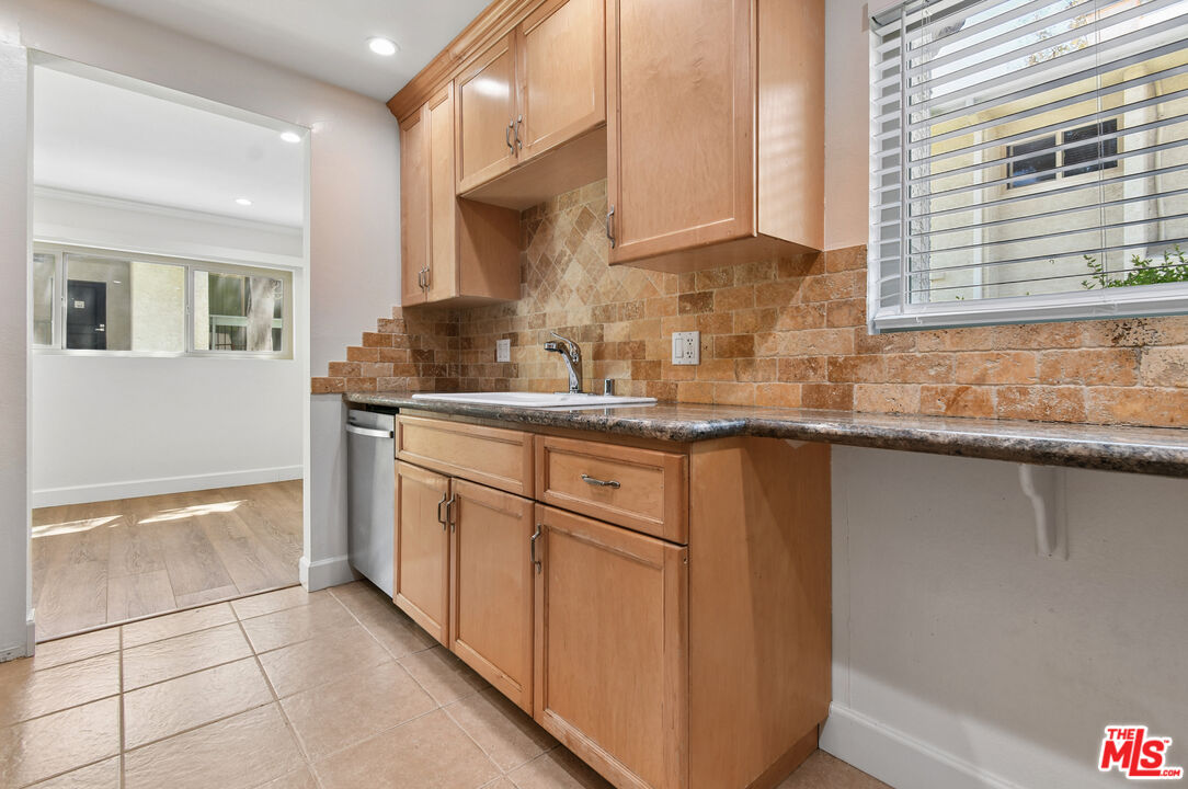 4706 Park Granada Unit: 185