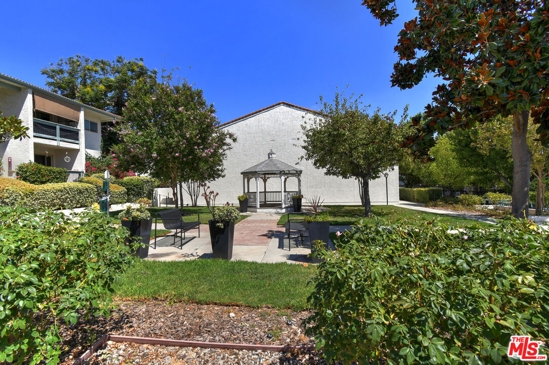 4706 Park Granada Unit: 185