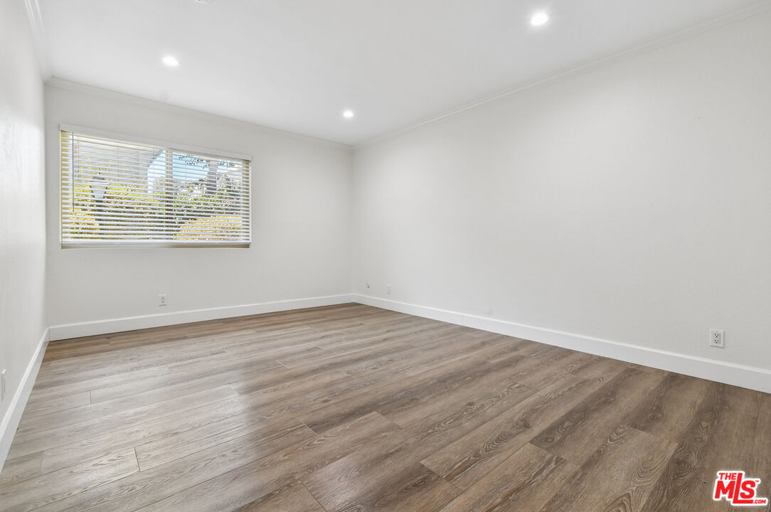 4706 Park Granada Unit: 185