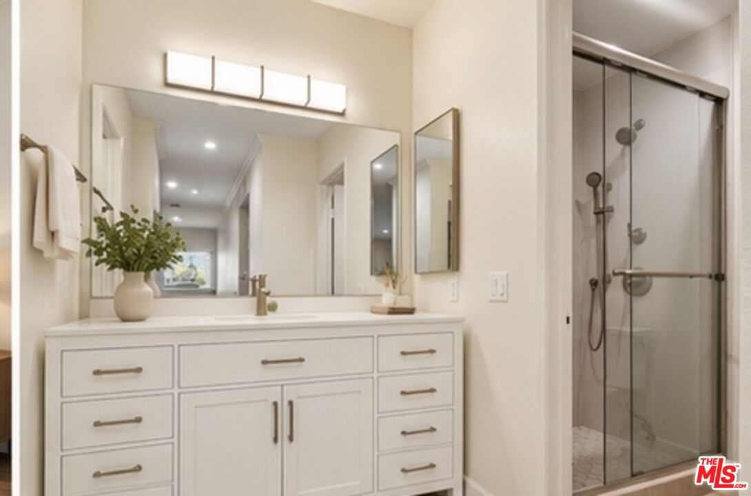 4706 Park Granada Unit: 185