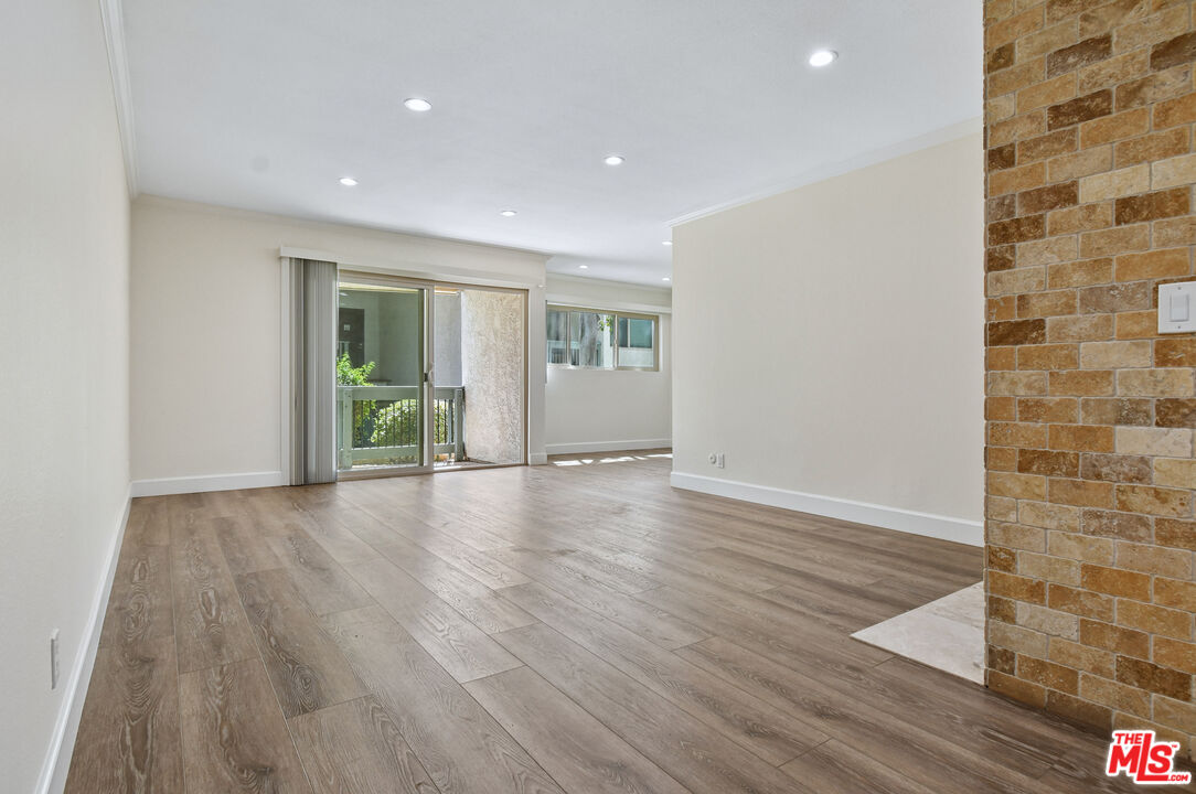 4706 Park Granada Unit: 185