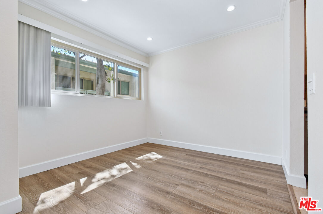 4706 Park Granada Unit: 185