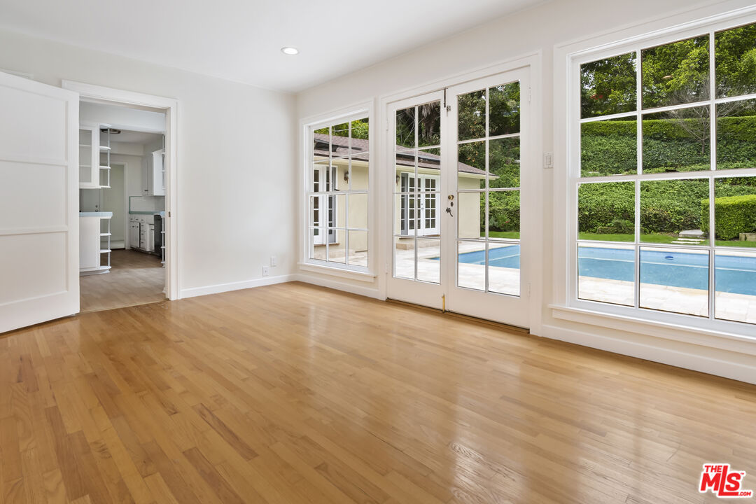 18080 Karen Dr