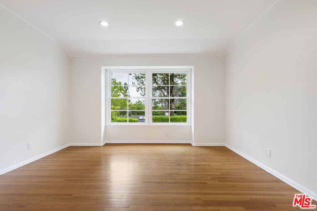 18080 Karen Dr