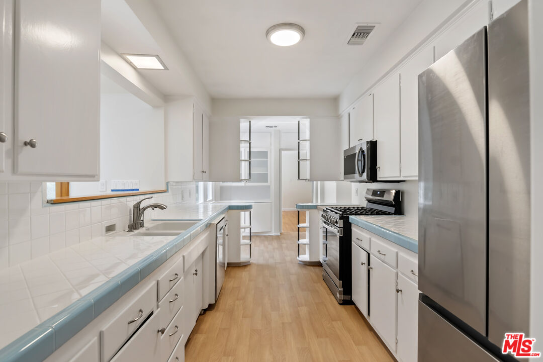 18080 Karen Dr