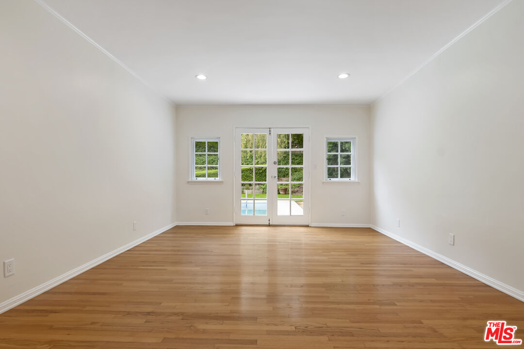 18080 Karen Dr