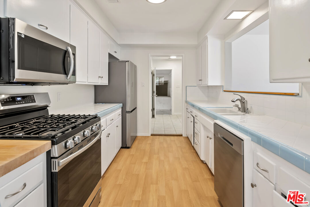 18080 Karen Dr