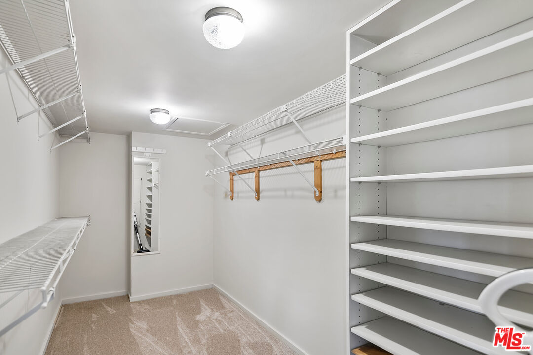 15337 Stonewood Ter