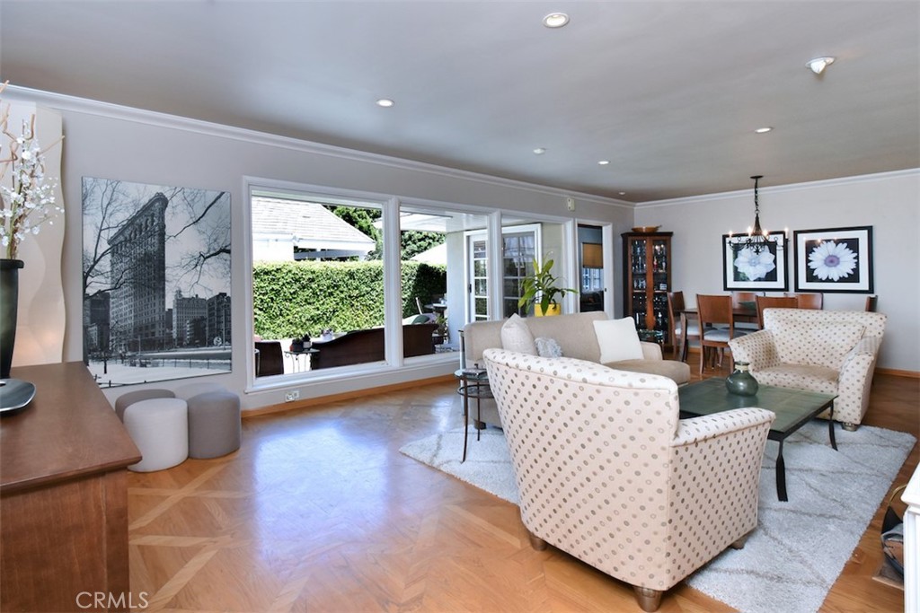 13707 Valley Vista Boulevard