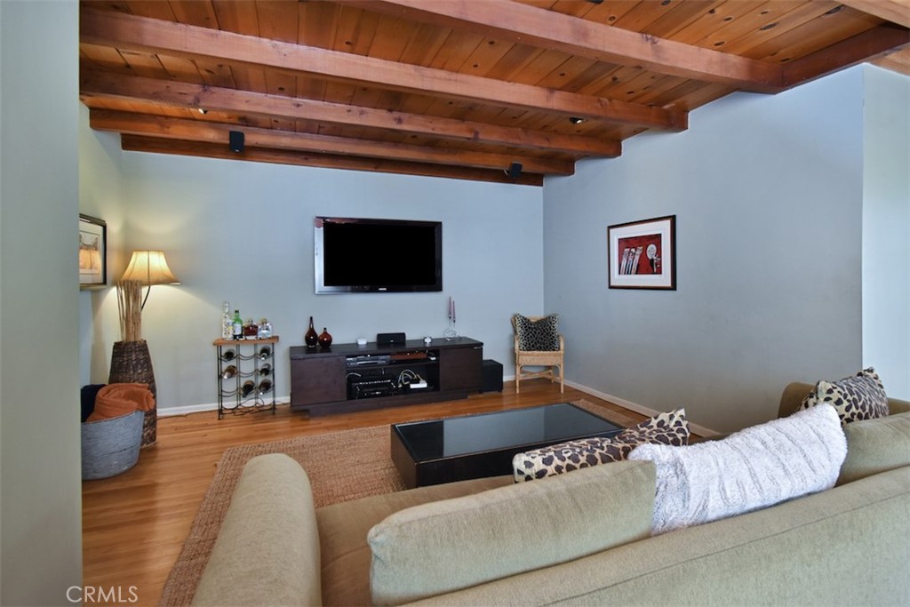 13707 Valley Vista Boulevard