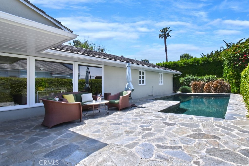 13707 Valley Vista Boulevard