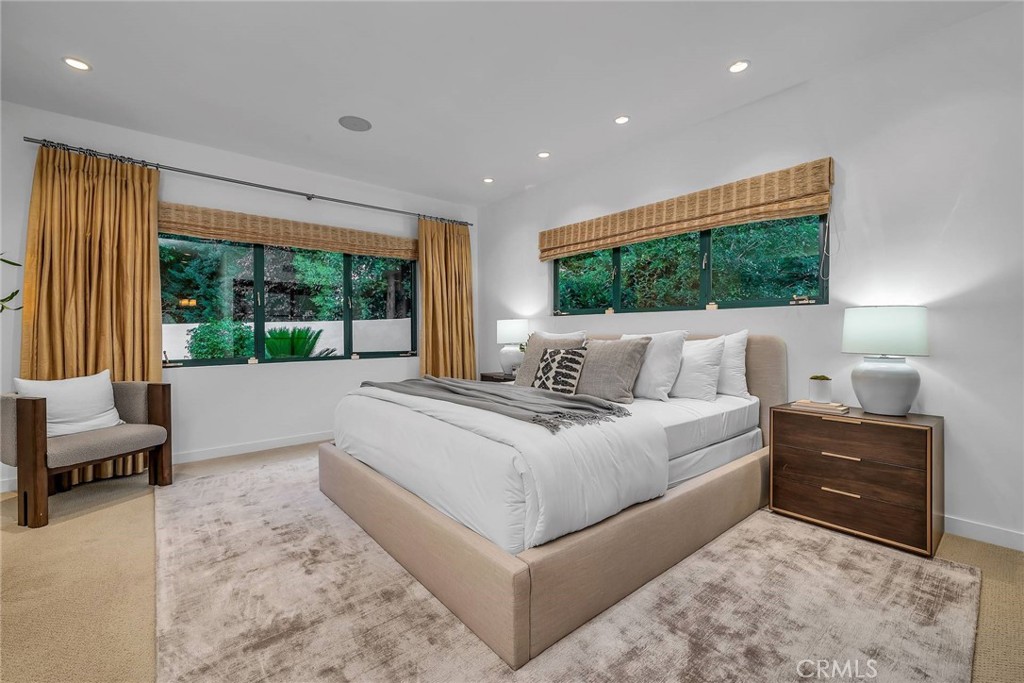 3747 Benedict Canyon Lane