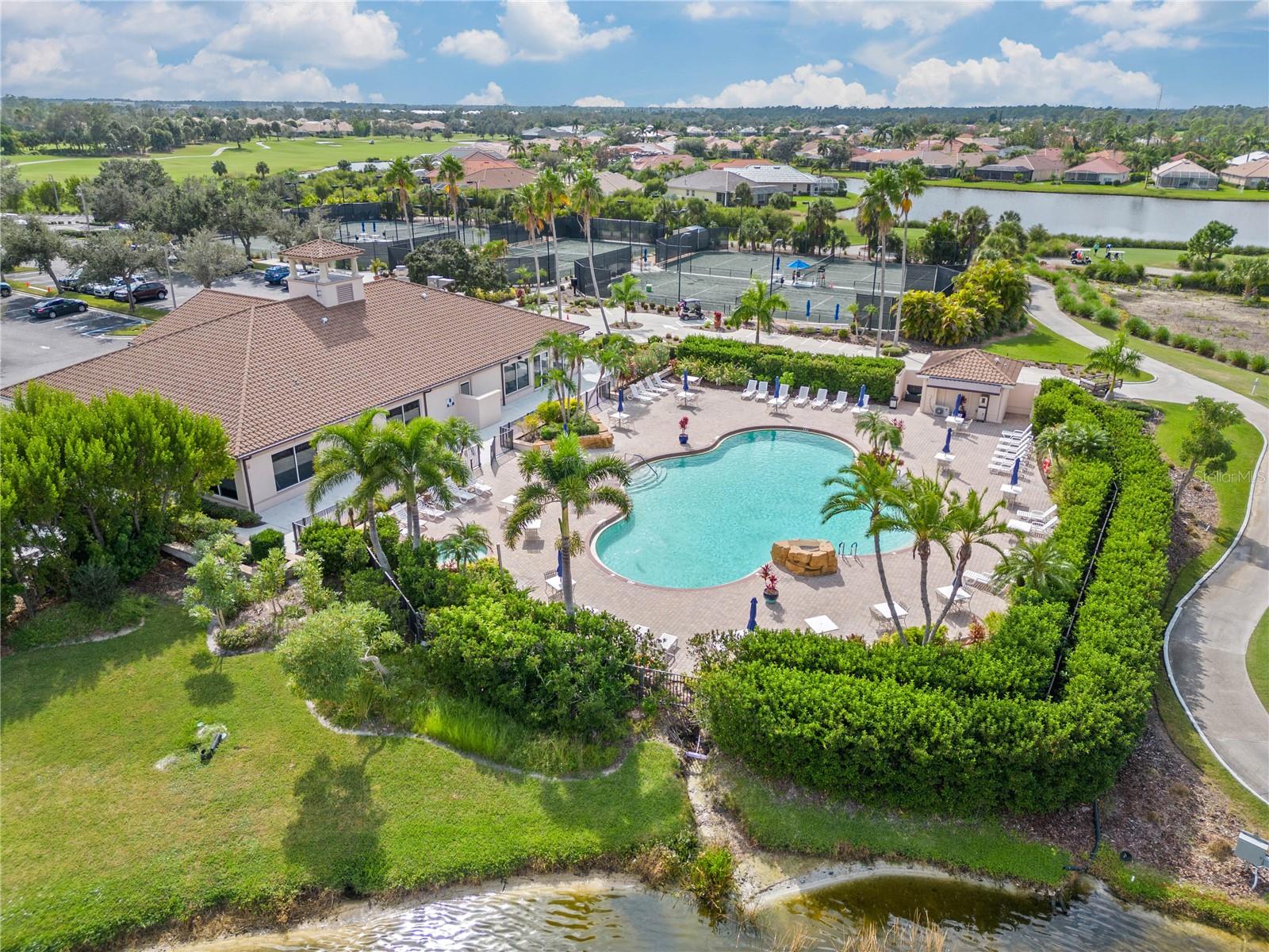5674 BLUE HERON CIRCLE