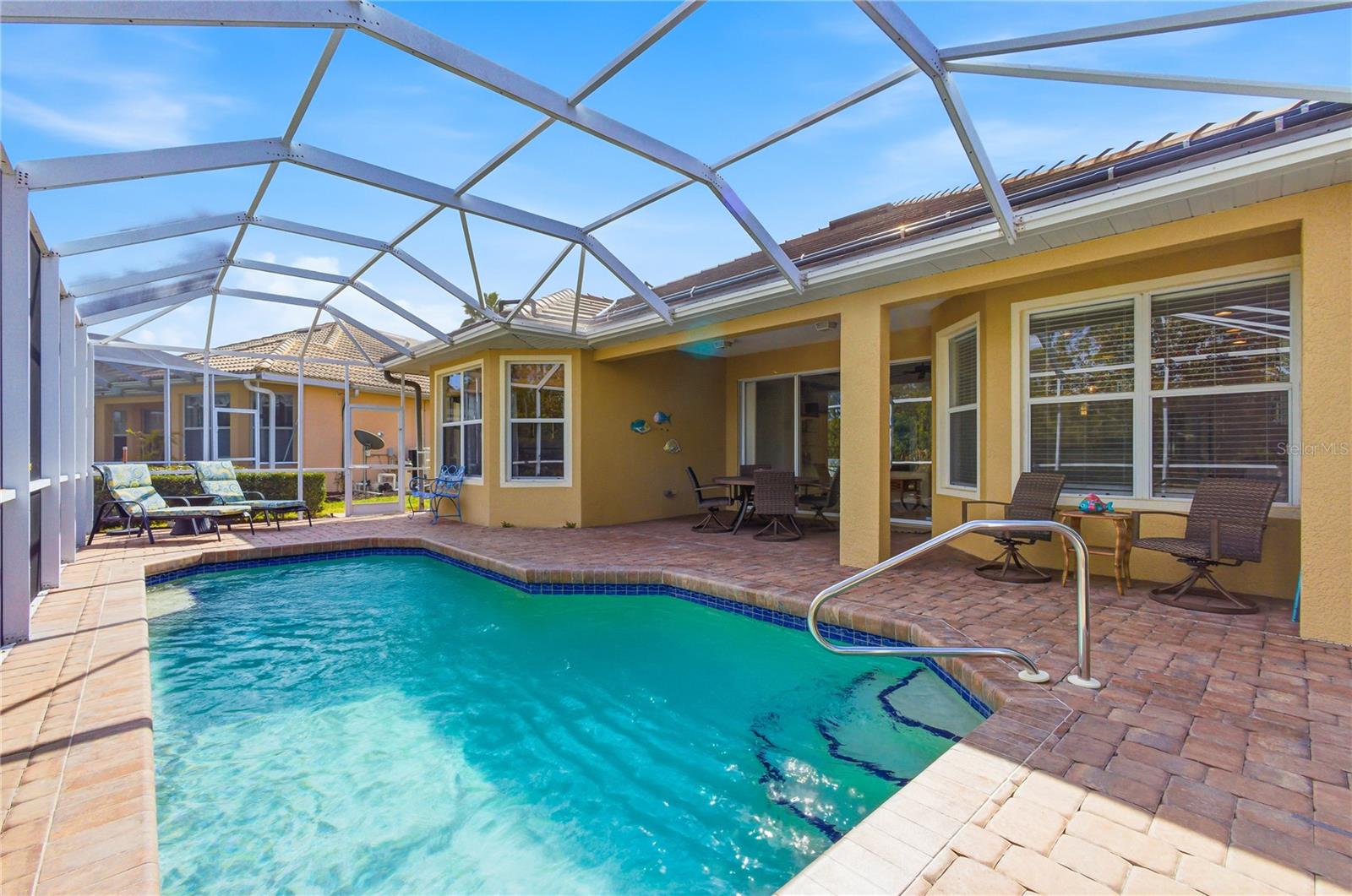 5674 BLUE HERON CIRCLE