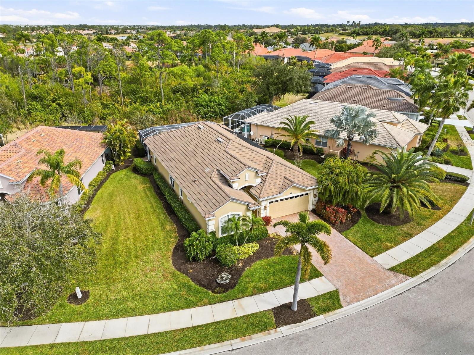 5674 BLUE HERON CIRCLE