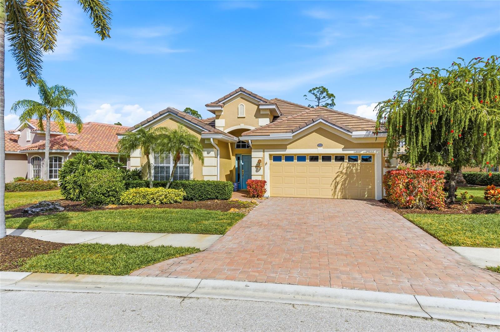 5674 BLUE HERON CIRCLE